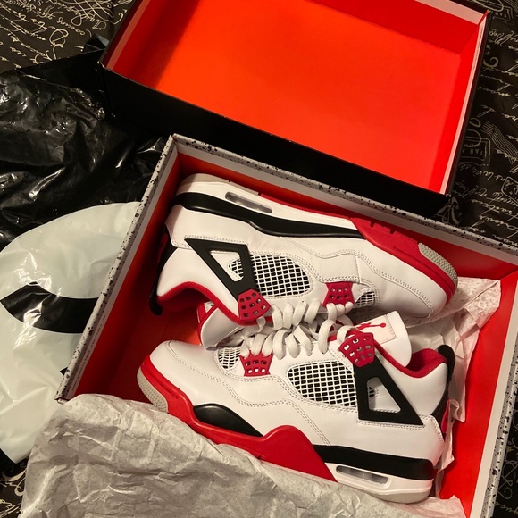 Jordan Shoes - Fire Red 4s
